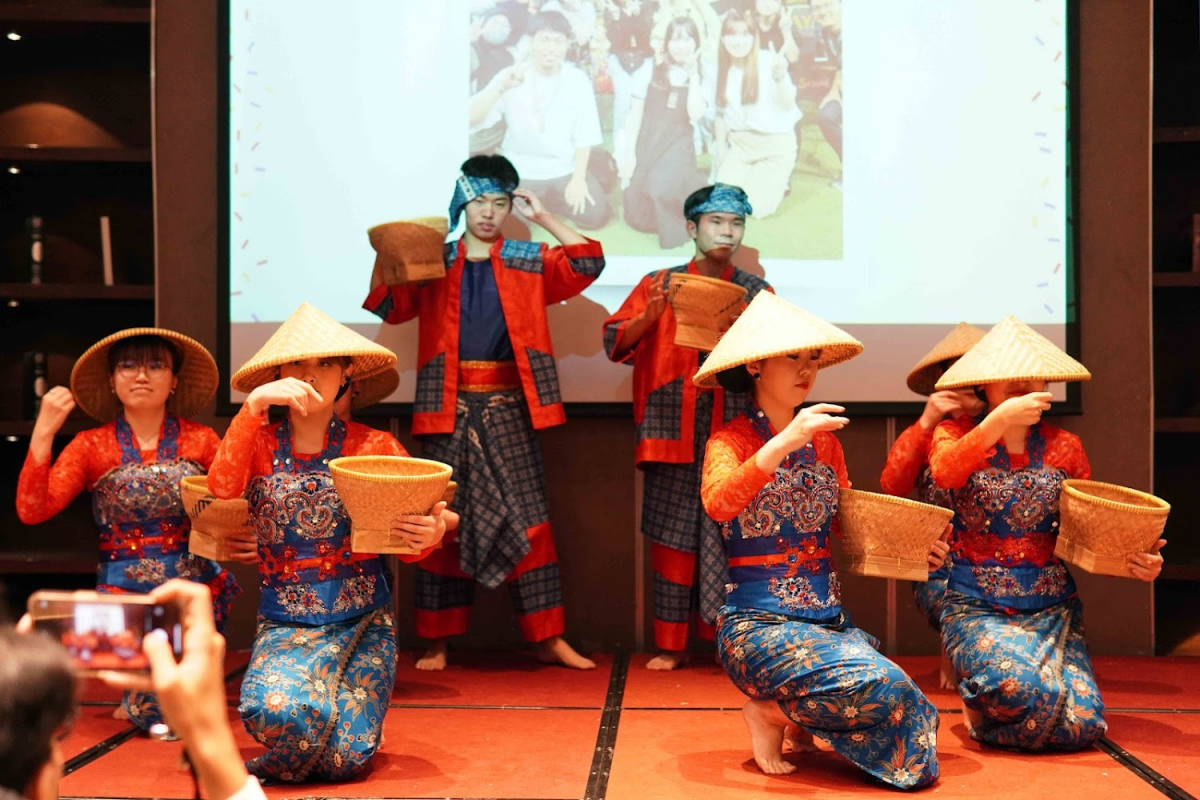 “Farewell Party” mahasiswa Daito Bunka University Jepang peserta Short Course bahasa Indonesia di FIB Unpad