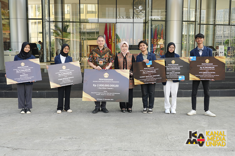 Unpad Gives 2 Billion Rupiah for Students, An Investment Return of Endowment Fund