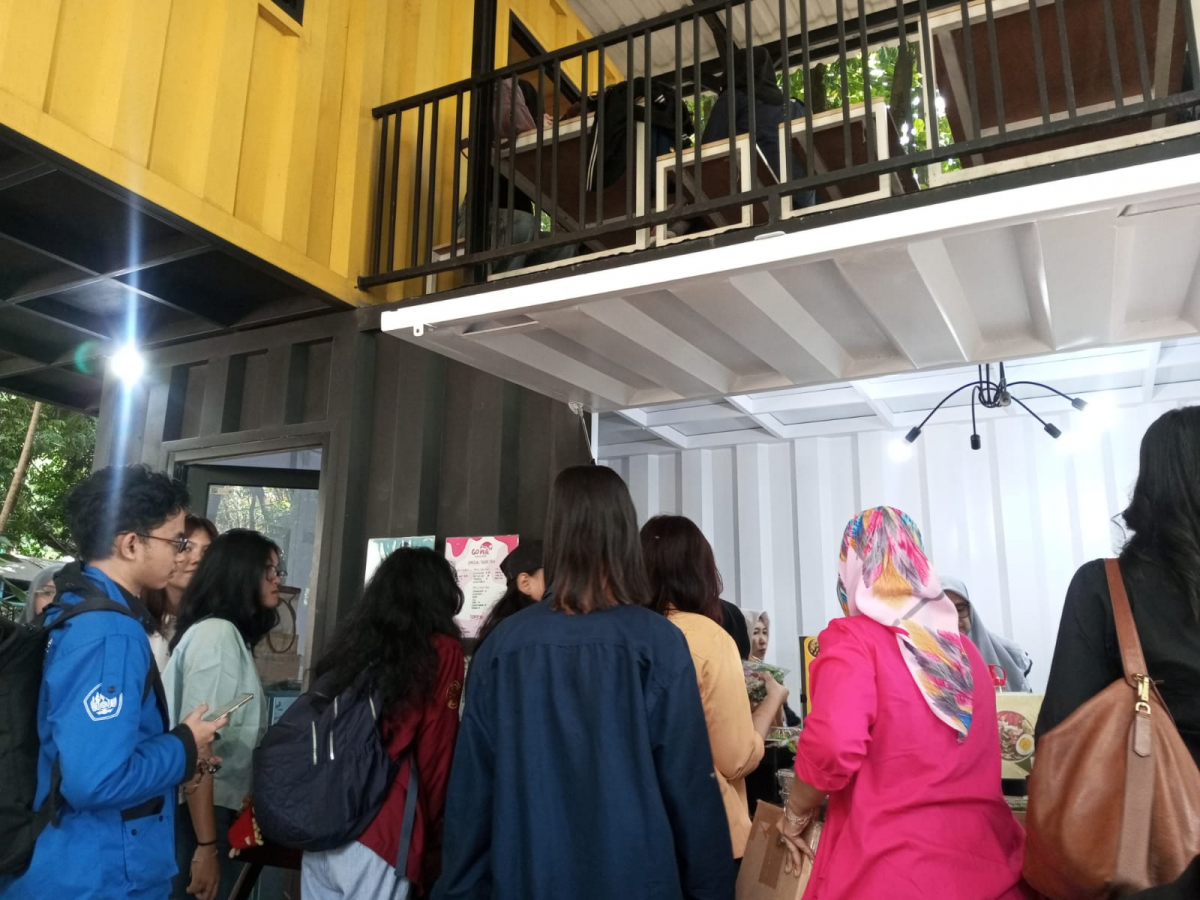 Building a Caring Campus: Healthy, Affordable Dining for Staff and Students