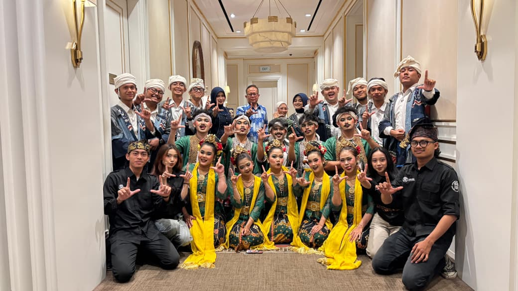 Tim Kesenian FIB Unpad Tampil di Africa Day 2026, Bawa Tari Ketuk Tilu Cikeruhan ke Panggung Diplomasi Budaya
